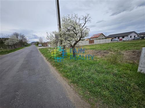 Obrázek projektuStavební pozemek 1 005 m2. Račice  - okres Litoměřice